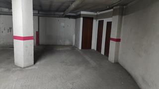 Car parking in Calle alcalde miguel castaño