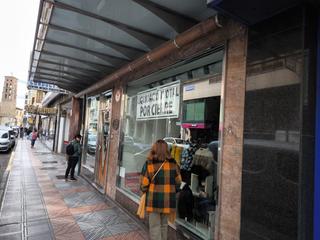 Local Comercial a Avenida padre isla 5