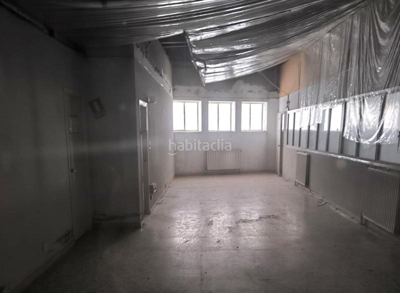 Foto 6a3fd010-91c9-42d9-acf4-15a8d9e4dd6e. Lloguer nau industrial a Villaquilambre