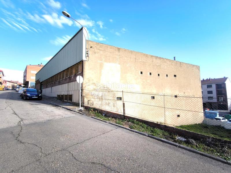 Foto a245d38d-dcf0-4cd5-b20e-d916ac507846. Lloguer nau industrial a Villaquilambre