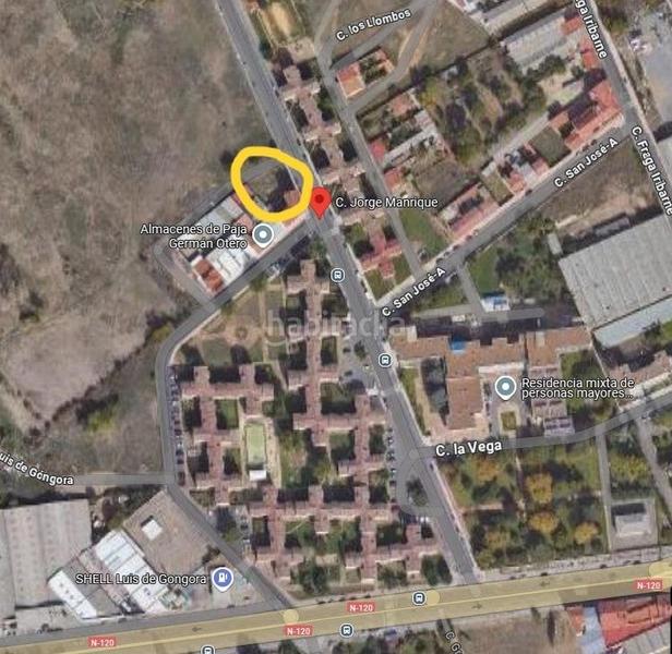 Foto c7ea7c79-331e-4d35-8619-fb7982e6eb22. Terreny residencial a calle jorge manriq-a 2 a Armunia León