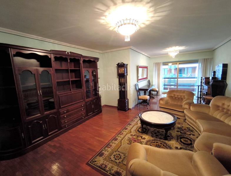 Foto 12d84f92-6e06-4883-8ae9-10683fc13a65. Pis a calle alcazar toledo 4 a Centro Ciudad León