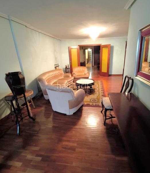 Foto 937729f2-b02e-48f5-8f92-8dea16532134. Pis a calle alcazar toledo 4 a Centro Ciudad León