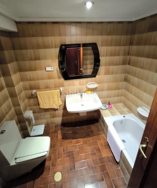 Foto aa5aa7df-7cbc-49b7-8d42-d40bd2335f3c. Pis a calle alcazar toledo 4 a Centro Ciudad León