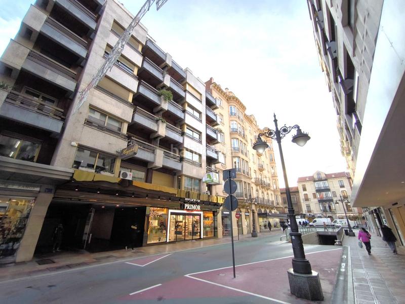 Foto f3464792-3f80-4f45-b7fe-37fedf011233. Pis a calle alcazar toledo 4 a Centro Ciudad León