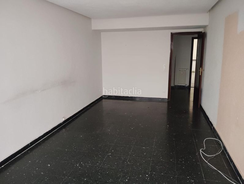 Foto 2ab8f2bb-09eb-4eb5-a069-81499f8b7cbd. Pis a calle covadonga 2 a San Claudio - La Chantría León