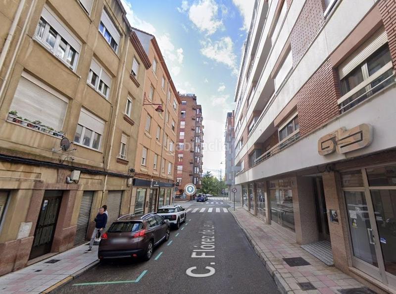Foto 18ef0d19-e528-4241-b4b6-272487de93f5. Appartamento in calle flores lemus 5 in San Claudio - La Chantría León