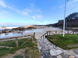 Appartamento en Camino al cristo 1. Piso con jardn y terraza en llanes