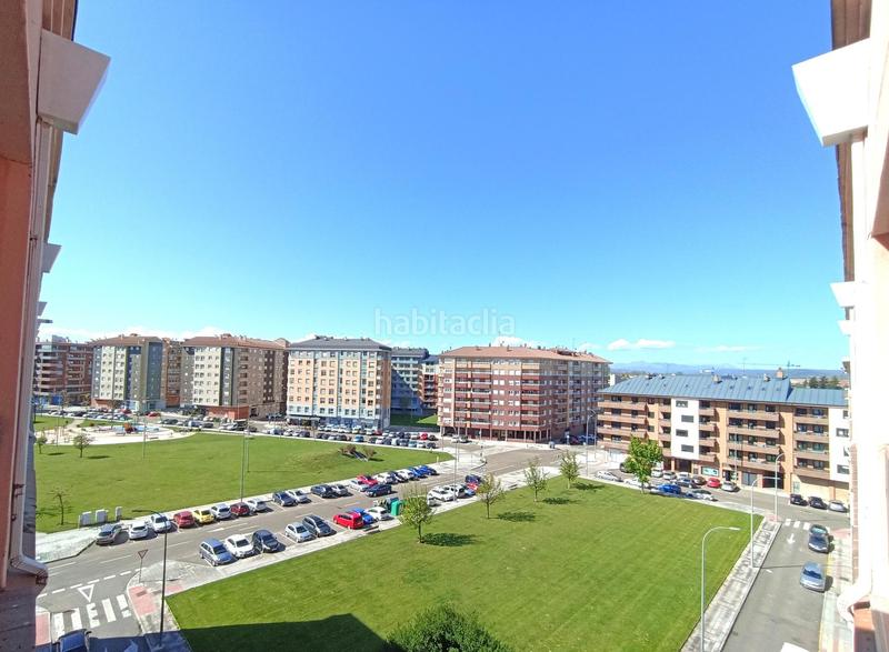 Foto 068acba9-3f3b-43d0-9ec6-f6b3e5cf8db9. Flat in calle la chopera 4 in San Mamés - La Palomera León