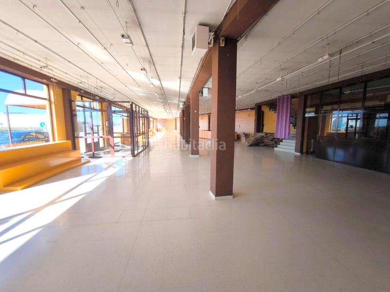 Foto 056332a2-695d-43df-b7db-bda549d7bdae. Nau industrial a avenida pr pablo die-tc 626 a Trobajo del camino