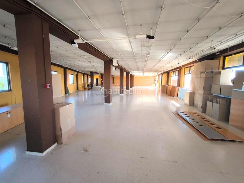 Foto 98973ada-9c2d-4ff9-afa6-1d3eb225e91f. Nau industrial a avenida pr pablo die-tc 626 a Trobajo del camino