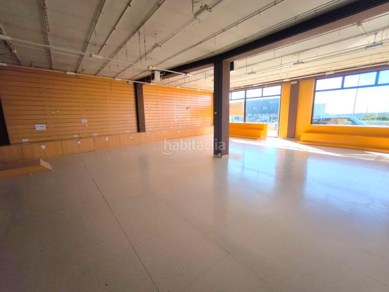 Foto cfa94abb-c45b-4469-b776-aa2a307634ce. Nau industrial a avenida pr pablo die-tc 626 a Trobajo del camino