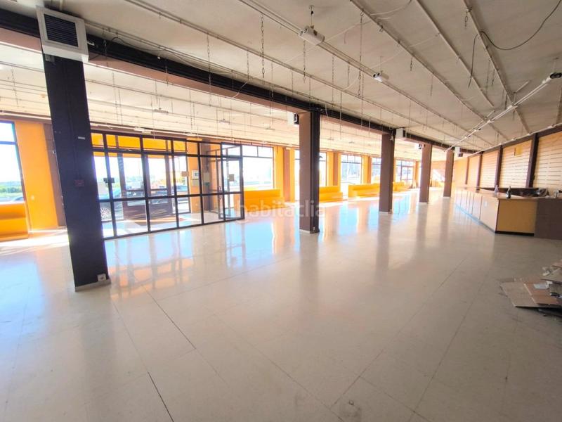 Foto e028f49f-0474-4be1-9e33-1b19618f7842. Nau industrial a avenida pr pablo die-tc 626 a Trobajo del camino