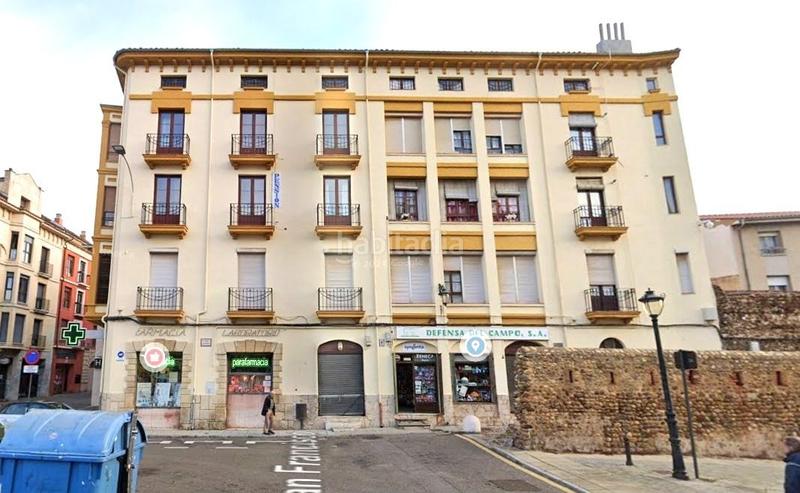 Foto 22e251fe-70dc-49ac-ac5b-dfc0f0f846e7. Edificio en calle hospicio 19 edificio en calle san francisco en León