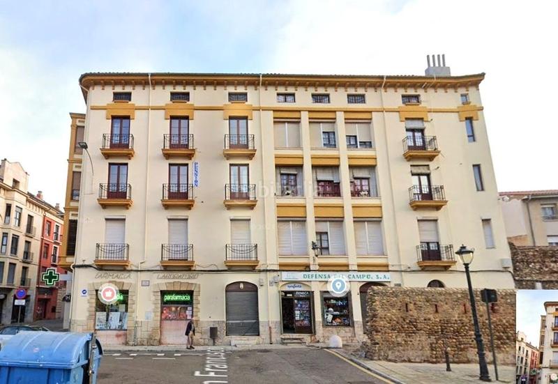 Foto 828f27b5-d7b8-46ce-859b-7ecfe4c22bda. Edificio en calle hospicio 19 edificio en calle san francisco en León