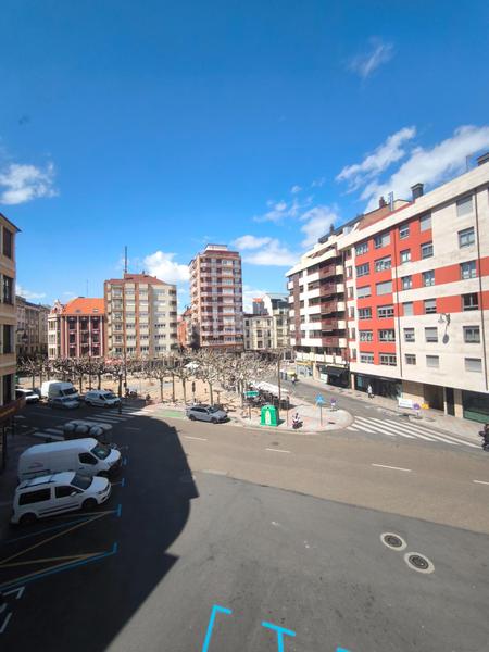 Foto e64428b6-5e1d-4edd-b177-850fd81eea31. Etagenwohnung mit heizung in Centro Ciudad León