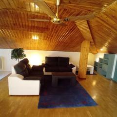 Location Attique à Casco Antiguo. Alquiler ático en el centro
