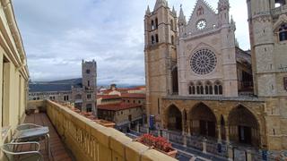 Appartement  Calle sierra pambley. Oportunidad unica !!! gran piso frente la catedral de león
