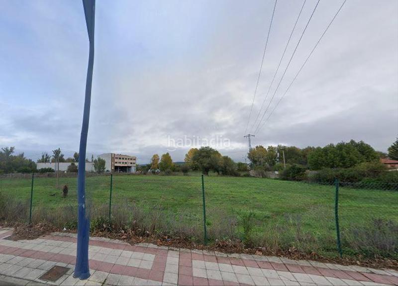 Foto c25b5c7b-7ad5-472c-9839-c5206cd83c08. Terrain résidentiel dans calle de azorín 234 dans Crucero León