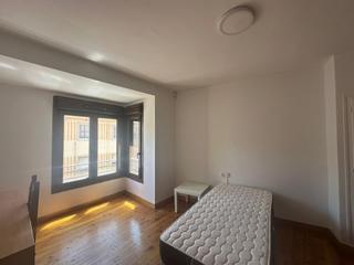 Piso  Juan xxiii. Piso de 5 habitaciones en el ejido leon
