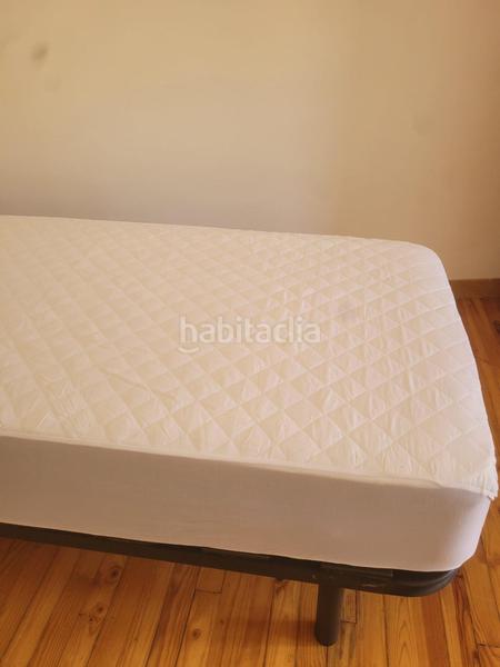 Foto 6c2224bf-b81d-43cf-95d8-23ccd2614edf. Piso  de 5 habitaciones en el ejido leon en El Ejido - Santa Ana León