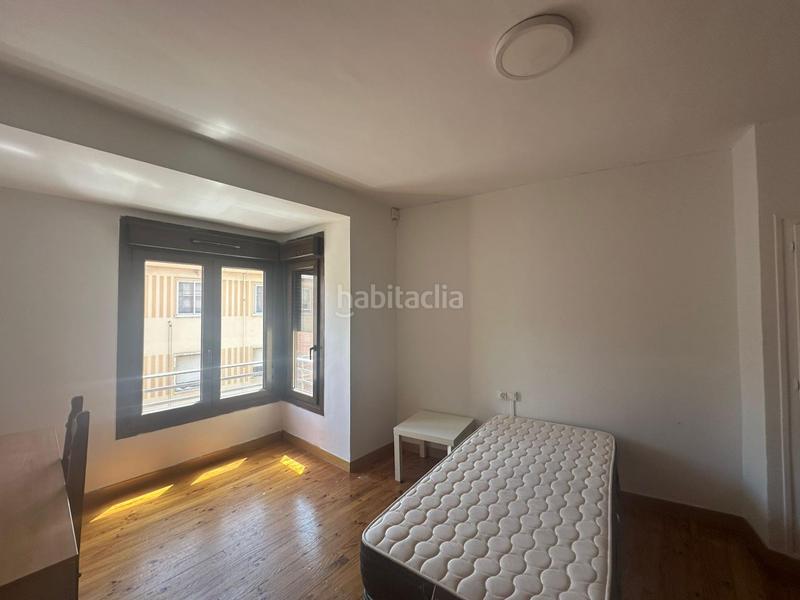 Foto 74abeb0d-3fbb-413e-8726-6e77af3dfc19. Piso  de 5 habitaciones en el ejido leon en El Ejido - Santa Ana León