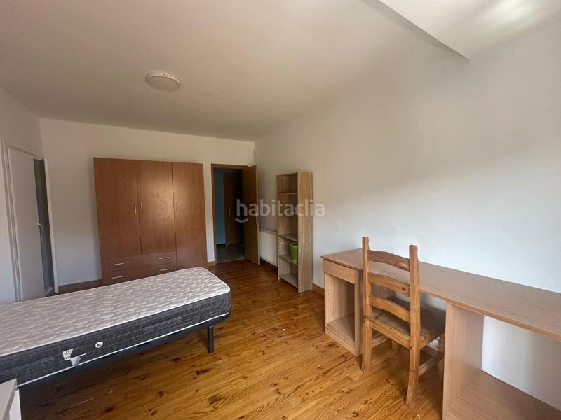 Foto c6962fa9-39cf-4d76-8e44-fc2c9e194de1. Piso  de 5 habitaciones en el ejido leon en El Ejido - Santa Ana León