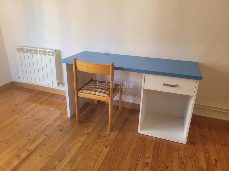 Foto d476c948-61c0-400f-a6d4-ab3c116d9eec. Piso  de 5 habitaciones en el ejido leon en El Ejido - Santa Ana León