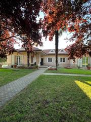 Chalet  Avenida leon. Casa en planta baja con jardin en santovenia de la valdoncina 10