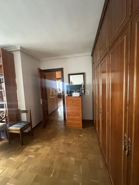 Foto fa359919-d3b6-412b-a6ee-67aba54fc577. Pis amb calefacció a Centro Ciudad León