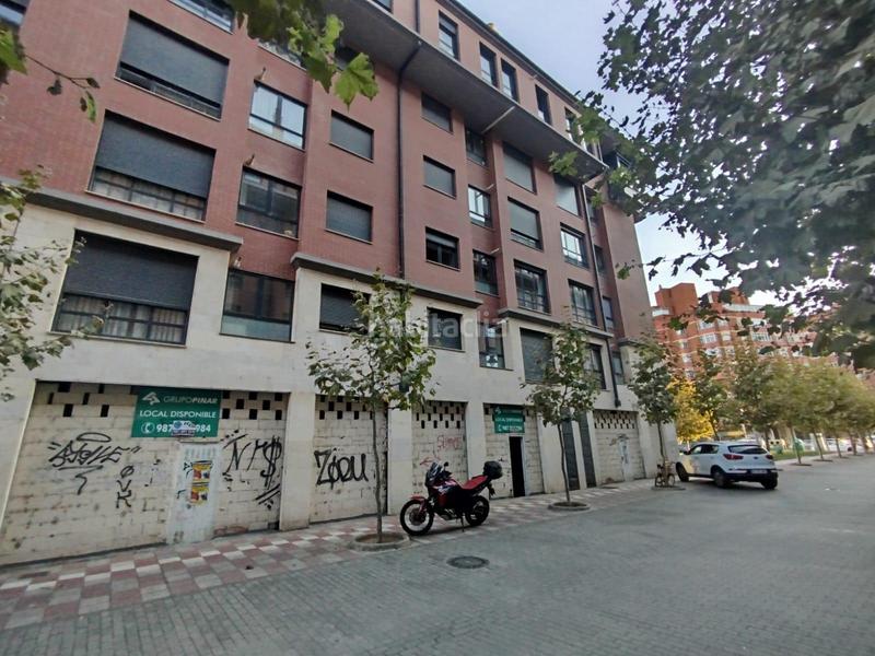 Foto 8a6ddce0-fbc1-4290-939b-a80b44ed0e29. Business premise in calle de francisco molleda 6 in León