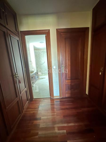 Foto 061d23d2-a149-43c2-a765-281486c091b7. Pis amb calefacció aparcament a Centro Ciudad León