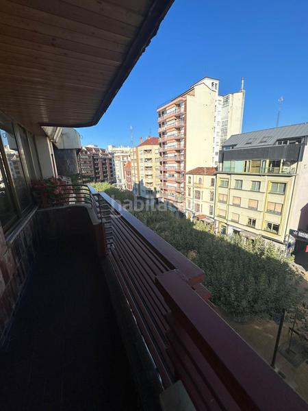 Foto 0773afde-03e7-4621-a59e-8dd7baa2a812. Pis amb calefacció aparcament a Centro Ciudad León