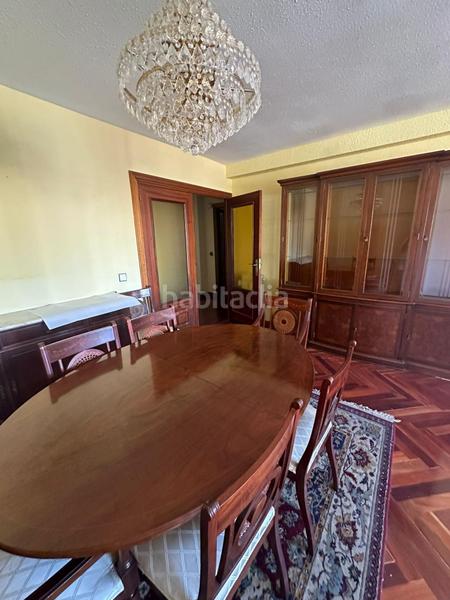 Foto 289e0362-fc7e-4a18-87d1-bd22978450e5. Pis amb calefacció aparcament a Centro Ciudad León