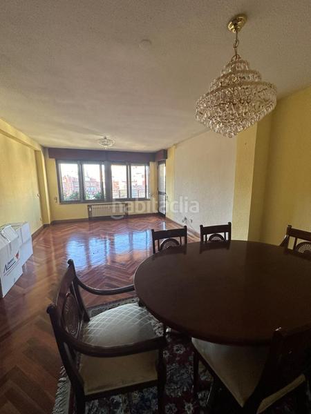 Foto 3ad5dcfc-cee3-4729-a5ee-daf007c3bbb4. Pis amb calefacció aparcament a Centro Ciudad León