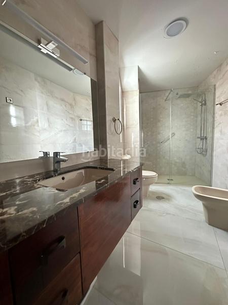 Foto 3c9a240e-a951-4a46-bdbb-1f11efc0ec08. Pis amb calefacció aparcament a Centro Ciudad León