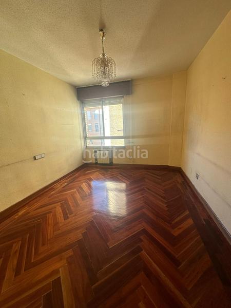 Foto 82343524-76e0-46d6-ab33-3590ba2e6aee. Pis amb calefacció aparcament a Centro Ciudad León