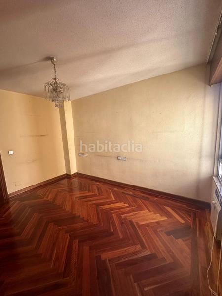 Foto 83900229-b852-4fd3-8b0c-1d3433a79134. Pis amb calefacció aparcament a Centro Ciudad León