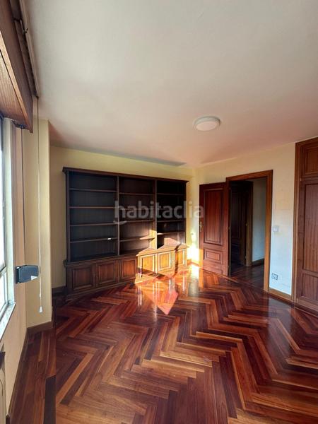 Foto 972b10ce-da37-4768-81bb-964cc77f80d0. Pis amb calefacció aparcament a Centro Ciudad León