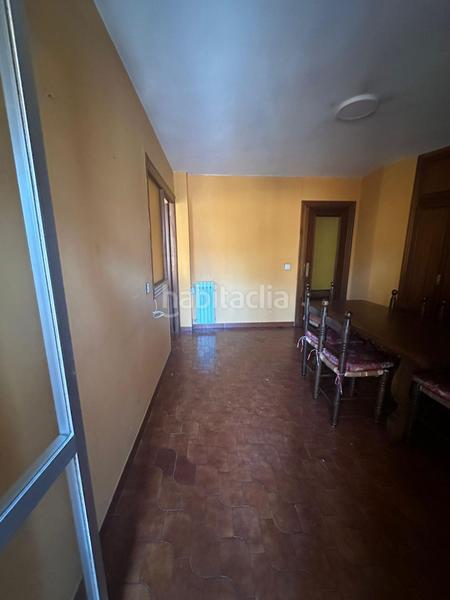 Foto 9b64dccd-bcbb-45ec-8682-4c5e4dca8dbb. Pis amb calefacció aparcament a Centro Ciudad León