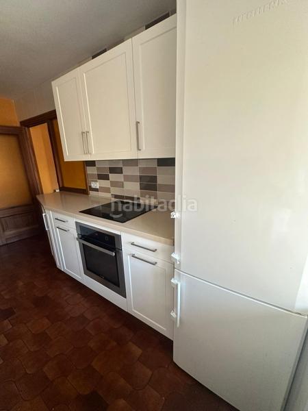 Foto 9b77351f-d6d5-4c3b-8125-5b5b4dae22dc. Pis amb calefacció aparcament a Centro Ciudad León