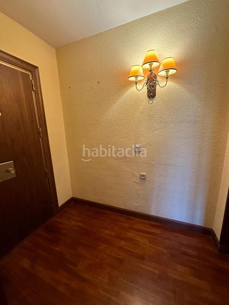 Foto c16fa8c8-9e0e-47ae-b8c9-c9444617a1d1. Pis amb calefacció aparcament a Centro Ciudad León