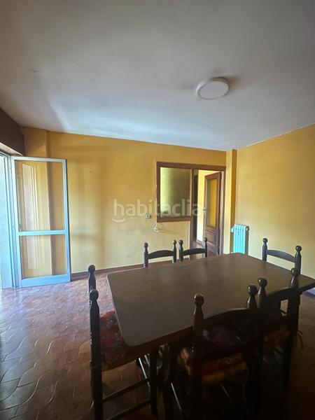 Foto e117f182-f740-47e9-9654-b1d9a54b687e. Pis amb calefacció aparcament a Centro Ciudad León