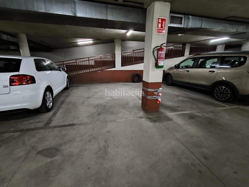 Foto c659a3a0-df8a-4337-8e83-d23bcb680c53. Rent car parking in calle san lorenzo 4 in San Mamés - La Palomera León