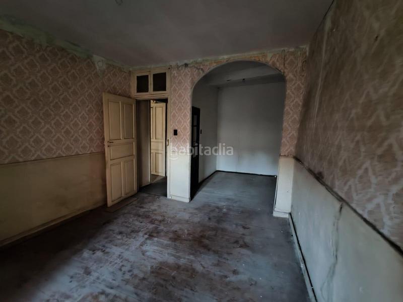 Foto beecd93c-b331-4342-89df-5d5f8849aaf5. Edifici a Casco Antiguo León