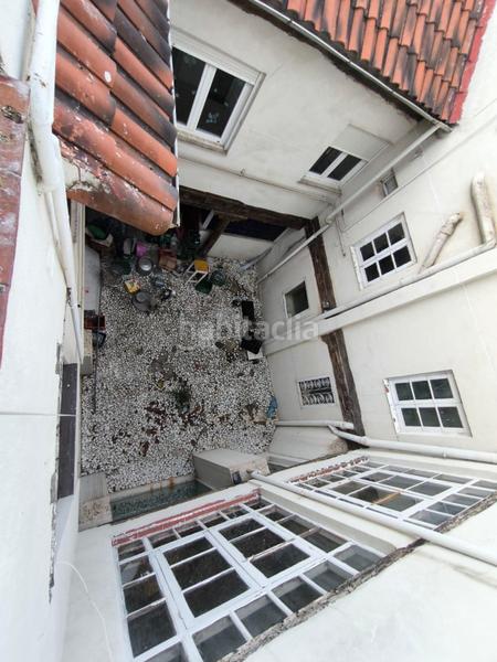 Foto eb36eebb-fd3f-4e01-8fce-347792771314. Edifici a Casco Antiguo León