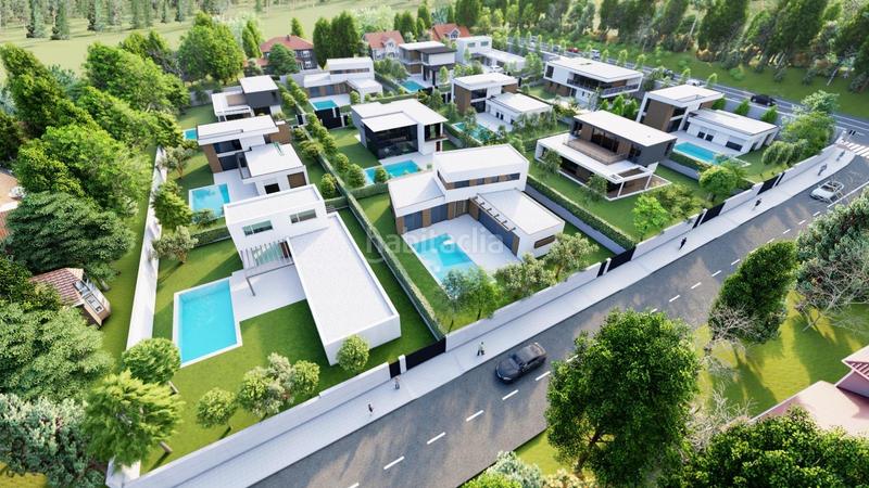 Foto 07a83b1a-e3a7-4bb2-9557-b20ba92ac982. Terreno residencial parcela urbanizable de 738,83 en eras de renueva leon en León