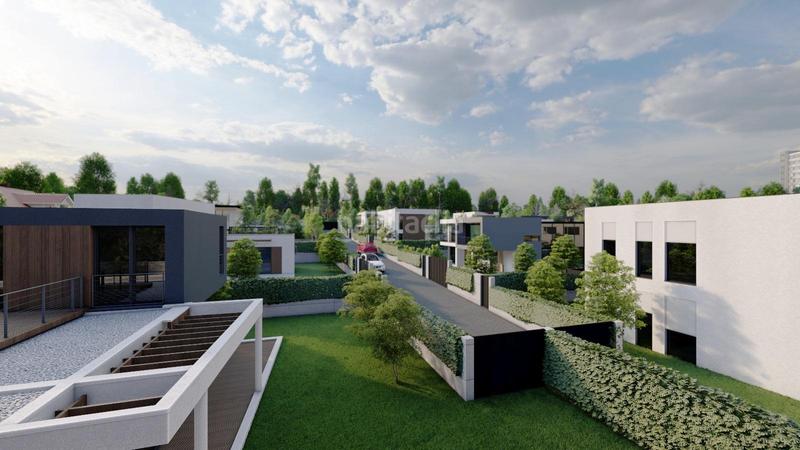 Foto 51e1e365-a8ea-4f52-92c2-46b0e1feb8c5. Terreno residencial parcela urbanizable de 738,83 en eras de renueva leon en León