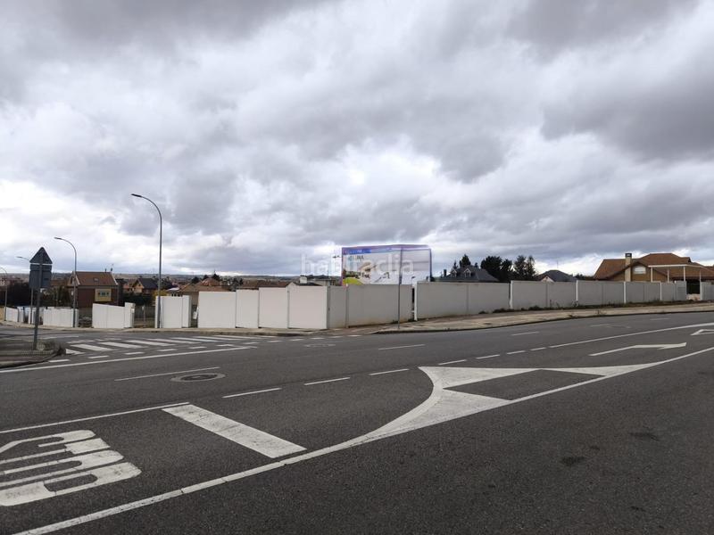 Foto 7d1946a6-222a-4af8-9db4-ef1bb5cb3904. Terreno residencial parcela urbanizable de 738,83 en eras de renueva leon en León