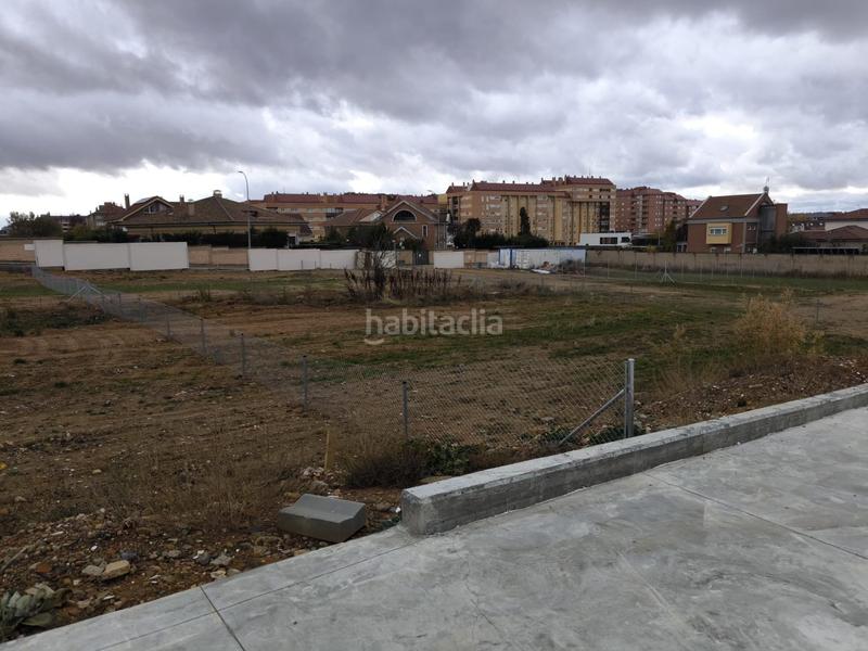 Foto 961114e5-cd8e-415e-bd07-cd0db58b6900. Terreno residencial parcela urbanizable de 738,83 en eras de renueva leon en León